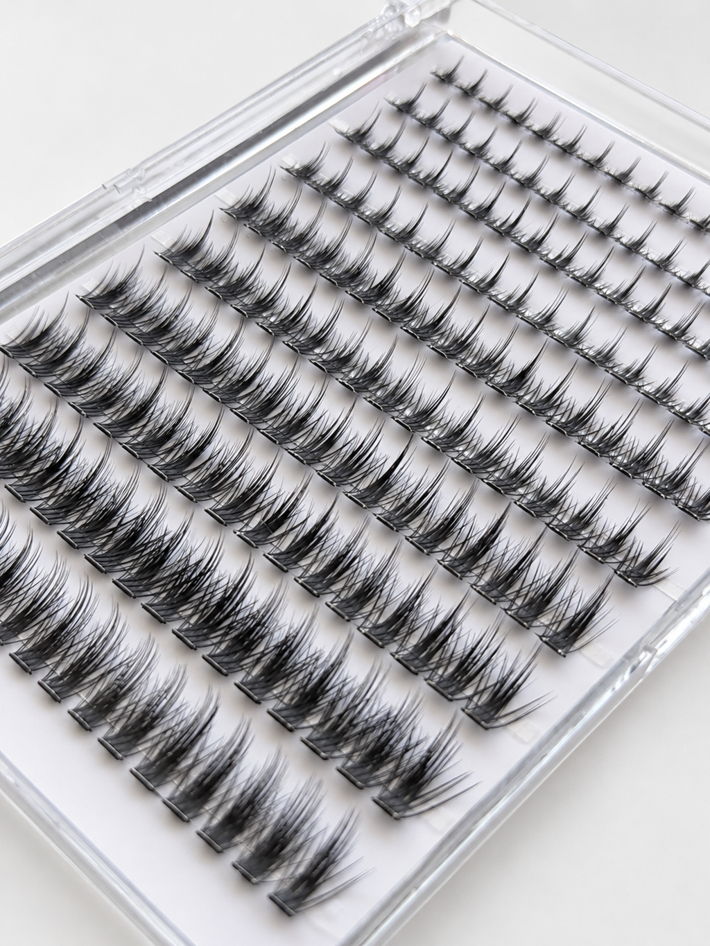 SPIKE - Press on Lash Clusters