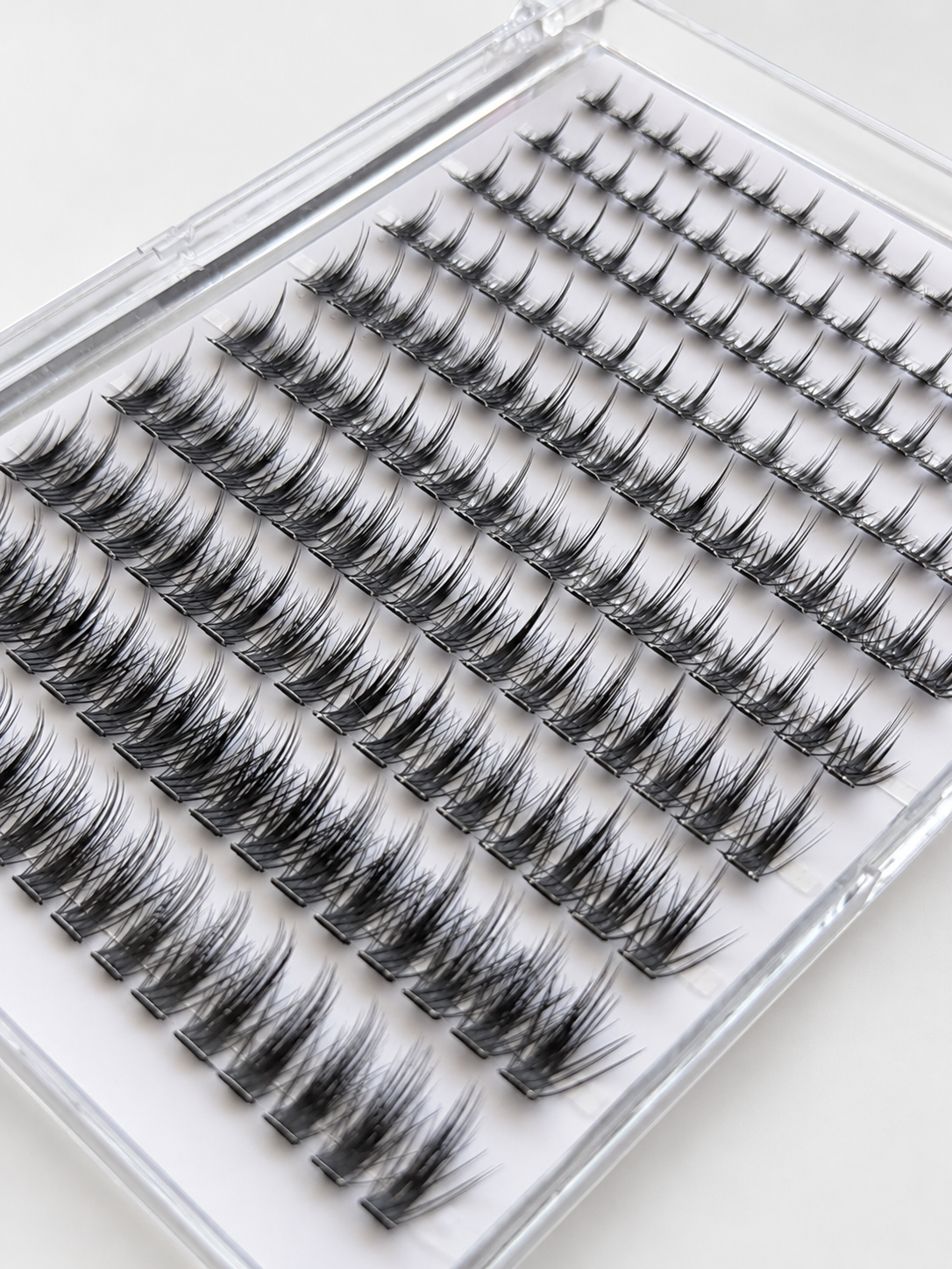 SPIKE - Press on Lash Clusters
