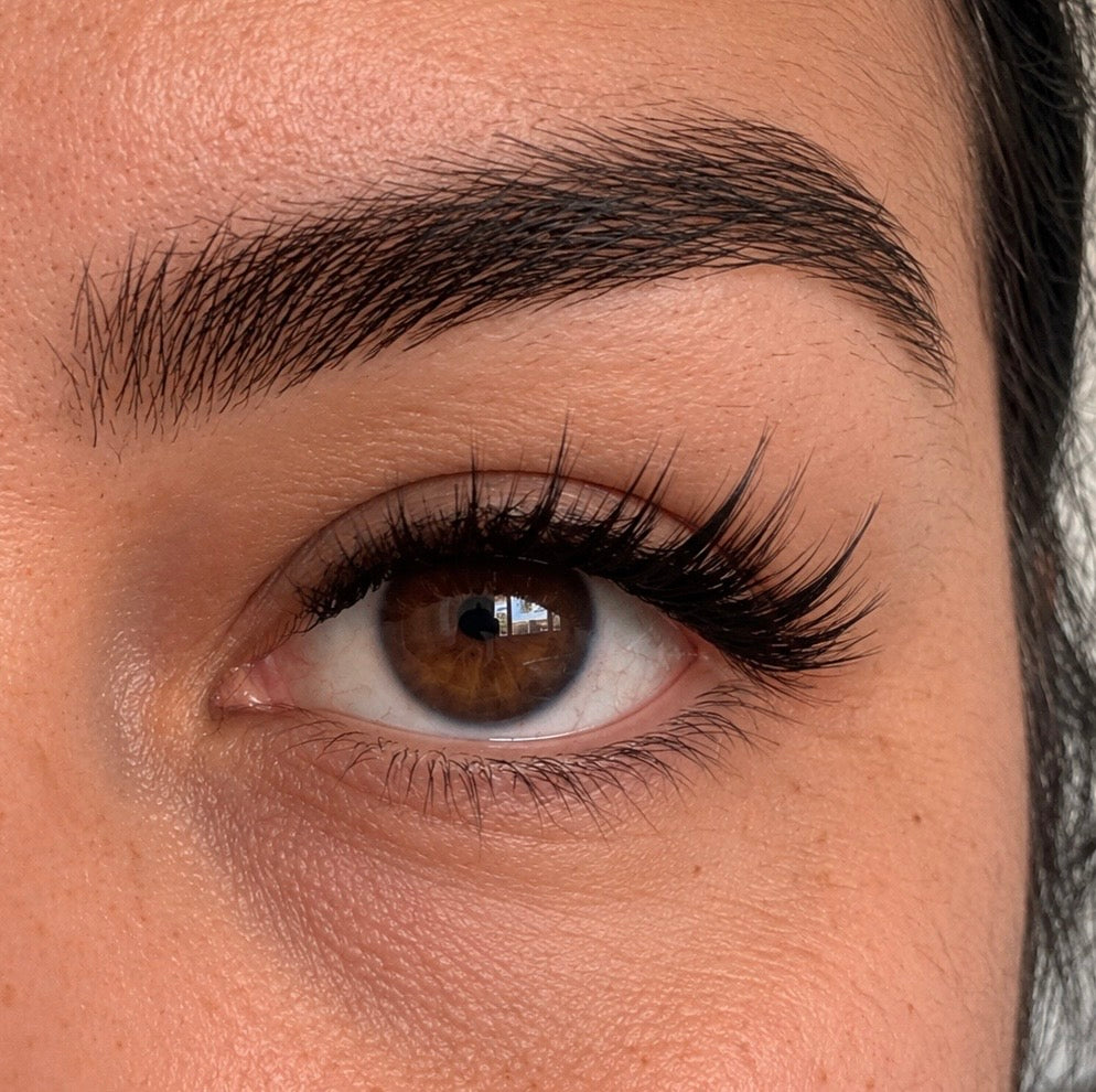 SPIKE - Press on Lash Clusters